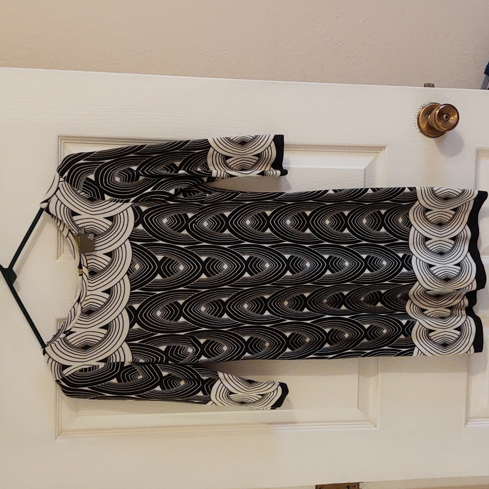 TAYLOR PETITES Black/White Geometric  Dress SZ-2P